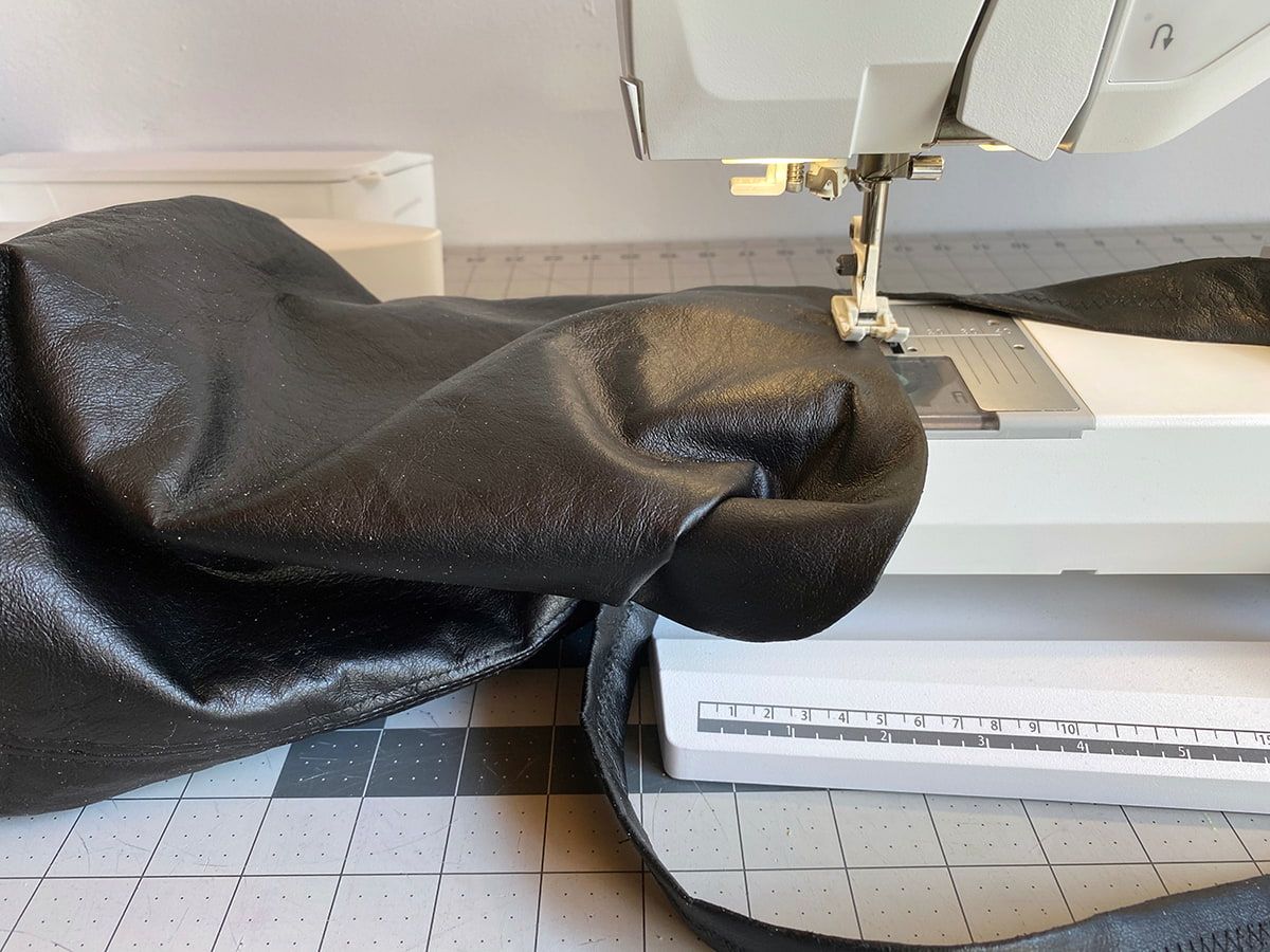 Make it With Meg: Summer Pleather Bag Project - Sew Daily