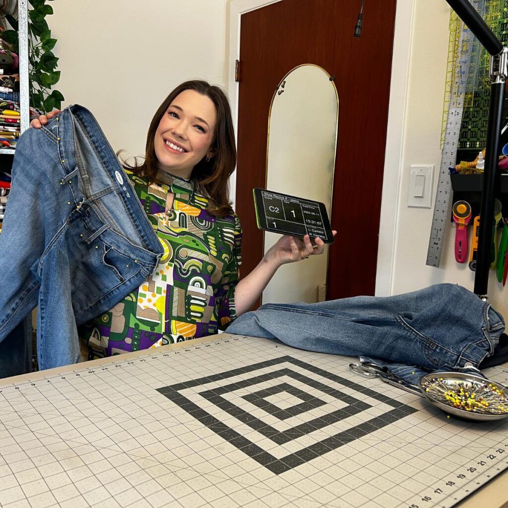 12 Boyfriend Jeans Outfits to Revitalize Your Denim