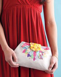 Simple Sewing Projects: Pretty Petals Clutch