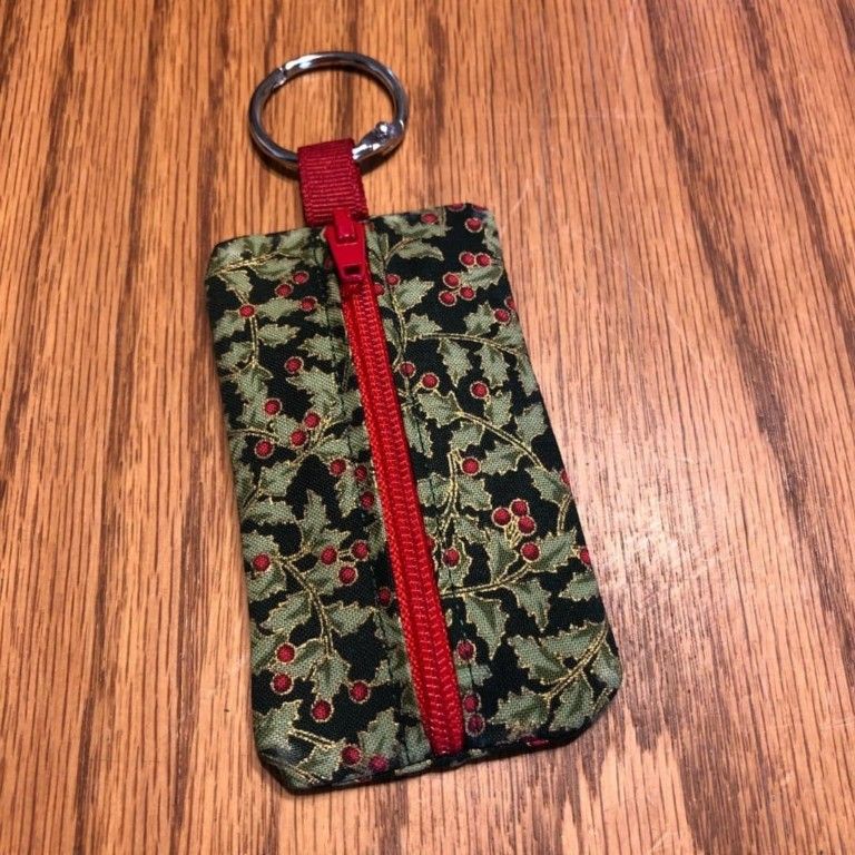 Free In-the-Hoop USB Pouch - Sew Daily