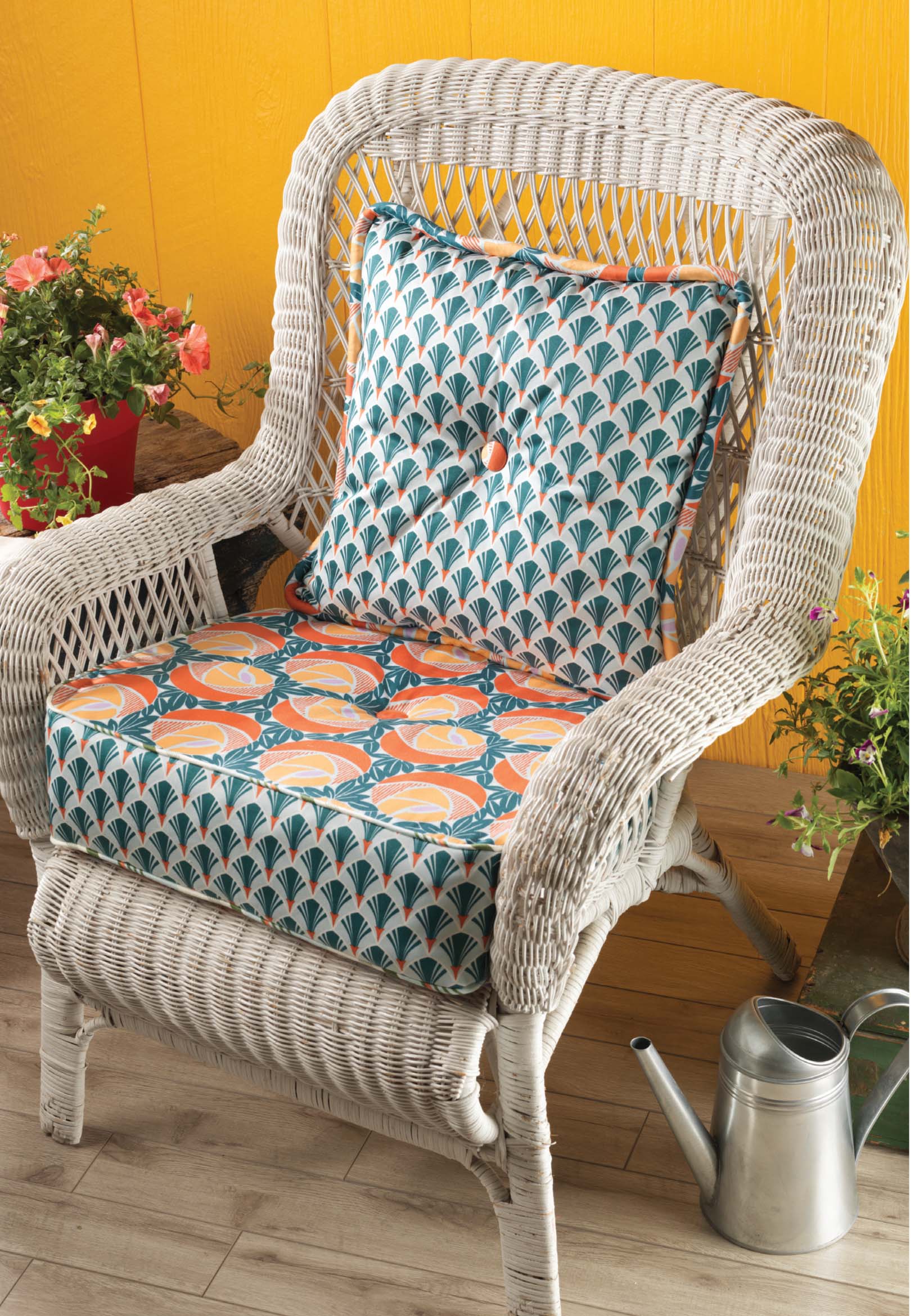 Custom Chair Cushion and Pillow Pattern Download | Sew Daily