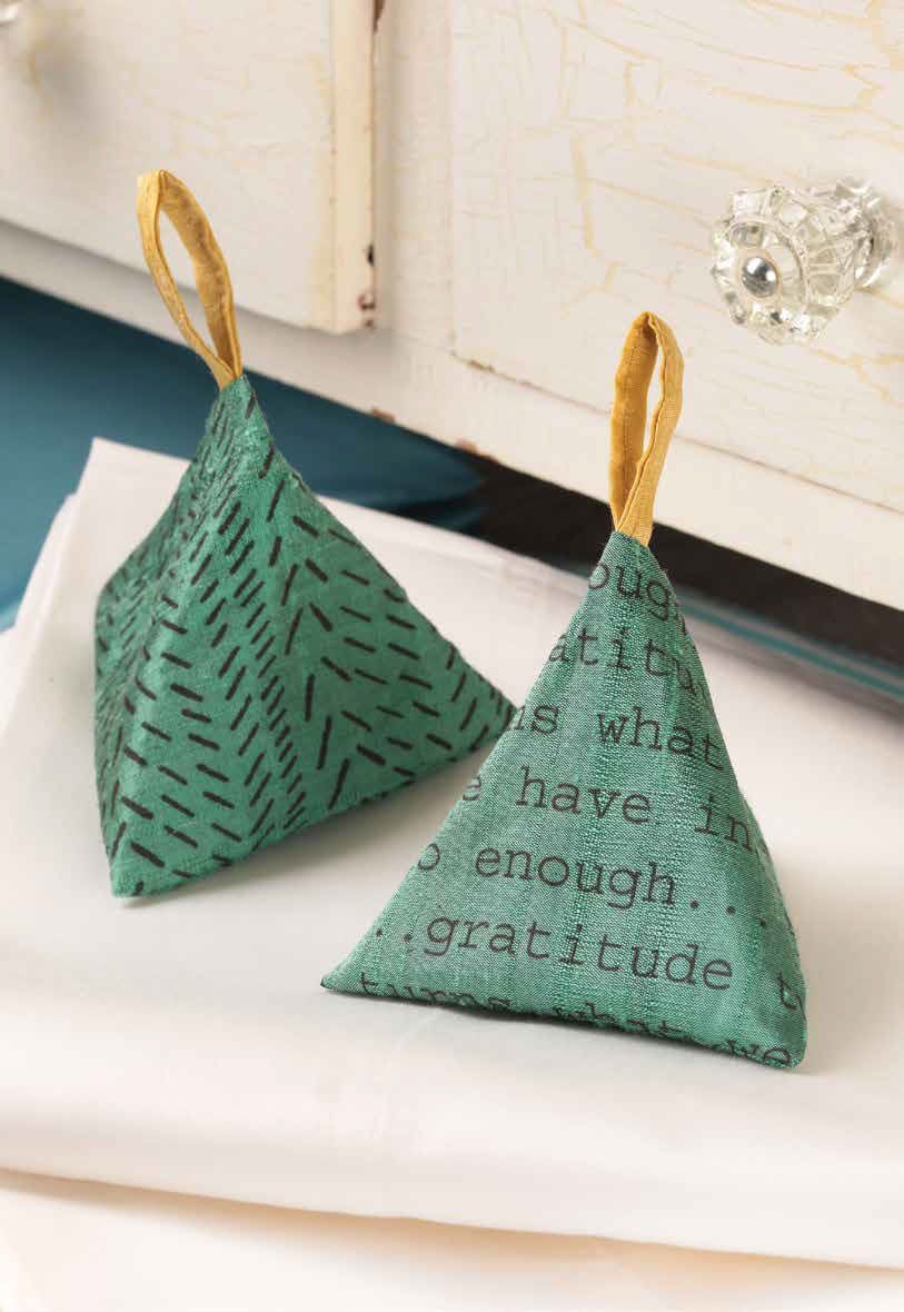 DIY Lavender Sachet  Great Beginner Sewing Project - The Everyday