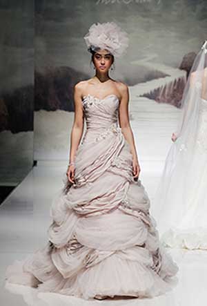 Would You Wear a Red (or Pink or Yellow) Wedding Dress? Too Daring or ...